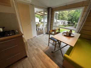 Campings Camping Le Sequoia : photos des chambres