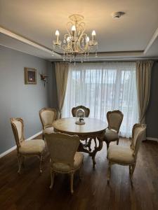 Classic Style Apartment