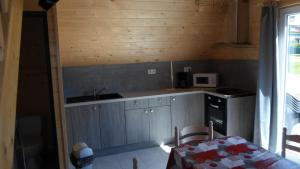 Campings Camping les Pinasses : photos des chambres