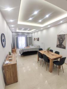 Alexas Center Apartment