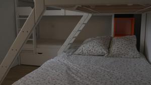 Villas Domaine du Piol - Luberon - Piscine privee - Clim - Beach Volley : photos des chambres