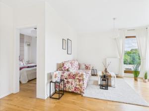 Okrzei 75 SuperApart Flowers Garden