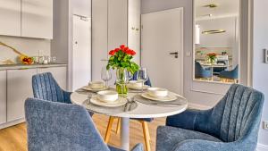 Rezydencja Niechorze D203 Classik z 2 sypialniami, z Basenem, Sauną, Jacuzzi, przy samej PLAŻY - 5D Apartments