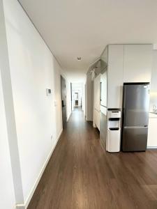 Louis - Căn hộ 2 ngủ phố Đội Cấn