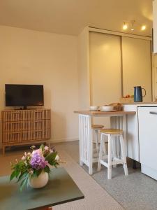 Studio chaleureux proche métro B