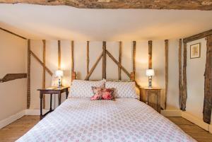 Berties Cottage by Keepers Cottages