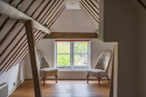 Berties Cottage by Keepers Cottages