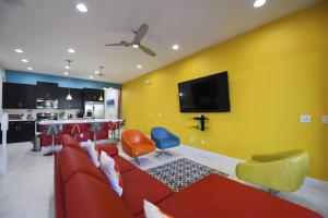 Last Minute Disney Getaway! Private Pool, Hot Tub & Games Room. Book Now! #17606