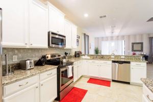 Last Minute Disney Getaway! Private Pool, Hot Tub & Games Room. Book Now! #17124