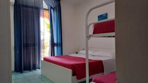 Quadruple Room with Sea View