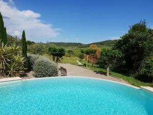 Villas Villa with heated pool, jacuzzi, sports field and stunning views : photos des chambres