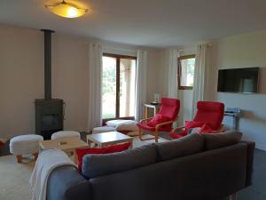 Villa with heated pool, jacuzzi, sports field and stunning views