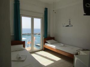 Aperanto Galazio Ikaria Greece