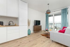 Classy Apartment in Gdynia Balcony & WIFI by Rent like home
