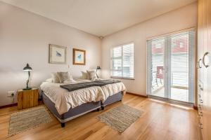 Jetty Seaview Apartment