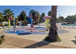 Campings Mobil-home Clim, TV, LL Camping LA CARABASSE 4 etoiles - MH-A012 : photos des chambres