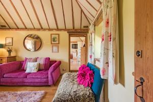 Pond Cottage by Keepers Cottages