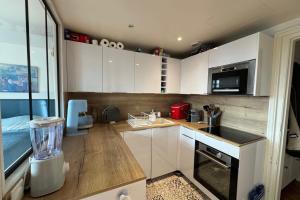 Spacious apartment close to the beach