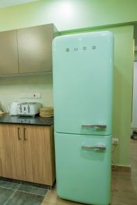 Stylish Nairobi Getaway 2BR Apartment PoolTable