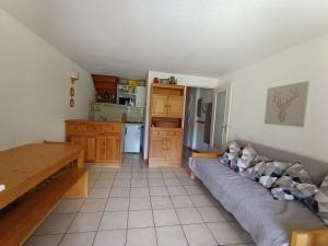 Duplex 6 pers. face aux pistes à Montgenèvre - FR-1-445-50