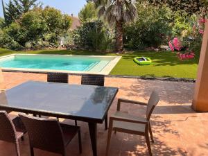 Villas Villa de charme, heated pool and jacuzzi, 6 personnes : photos des chambres