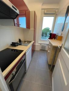 PARIS-MONTROUGE Magnifique Studio Appartement de 35m2 - très cosy pour 1 à 6 personnes refait à neuf - ENTIRE APARTMENT LUXIRIOUS AND WARM - Montrouge Paris 14ème - Proche Aéroport Orly & Parc Expositions Porte de Versailles FREE WIFI GRATUIT