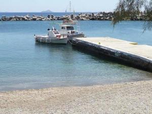 Aperanto Galazio Ikaria Greece