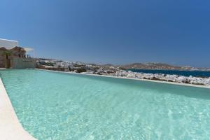 Νumi Boutique Hotel