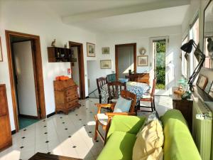 Storks Nest - La Cicogna with terrace and sea view