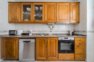 Hideaway by House and People