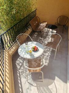 Coco, Elegance and Serenity in Collioure