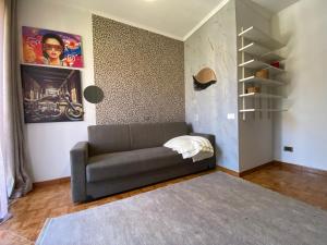 11 ospiti -Balcone-Parcheggio Privato, Bulai Home