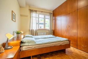 Spacious and Central Retreat