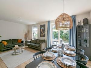 Villa in Julianadorp near the Beach