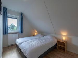 Villa in Julianadorp near the Beach