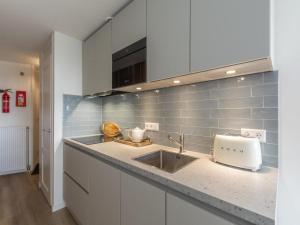 Stylish Couples Retreat