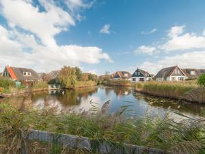 Villa with view over the park De Buitenplaats