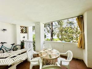 Apartamento con Vista y Piscina Salada, Cerca de la Playa y Parque Natural, Wi-Fi Gratis - ES-258-112