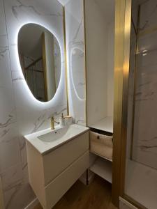 Appartements Studio MBS 2- Cosy, Tramway, Wifi, Parking, Equipe : photos des chambres