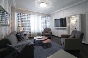 Suite Apartment with Sauna room in Hotelli Olof