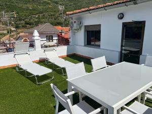 MIRADOR DE CABEZUELA "Precioso apartamento con terraza en el Valle del Jerte"