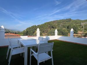 MIRADOR DE CABEZUELA "Precioso apartamento con terraza en el Valle del Jerte"