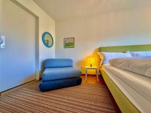 Vintage Lake View Villa with Outdoor Pool