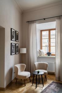 EASY RENT- Fontana Boutique Premium Plac Zamkowy