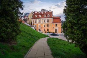 EASY RENT- Fontana Boutique Premium Plac Zamkowy