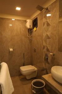 Galaxy inn By Glitz Hotels