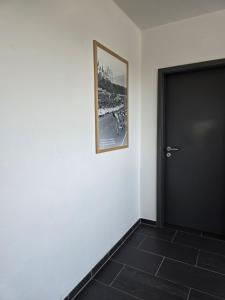 APARTMENT PD23 ALTE FEUERWACHE I Ganze Wohnung I 5 Einzelbetten I 3 Zimmer I 3min CityHospital I 50m Supermarkt I Küche I SmartTV