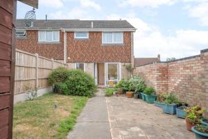 21 Chapel Road, Wrentham