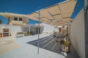 Villa Benedetta On SeaShore - Happy Rentals