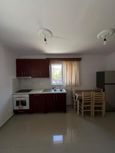 Nik Apartments